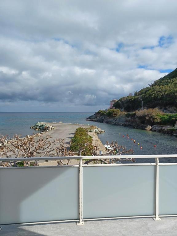 Appartement Cap Corse Marine De Pietracorbara Bord De Mer Екстер'єр фото